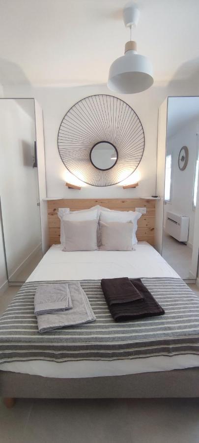 Le Studio Des Tours - Parking Apartman Arles Kültér fotó